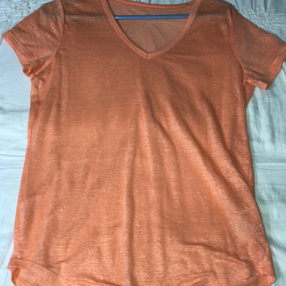 Gap V-neck burnout tee